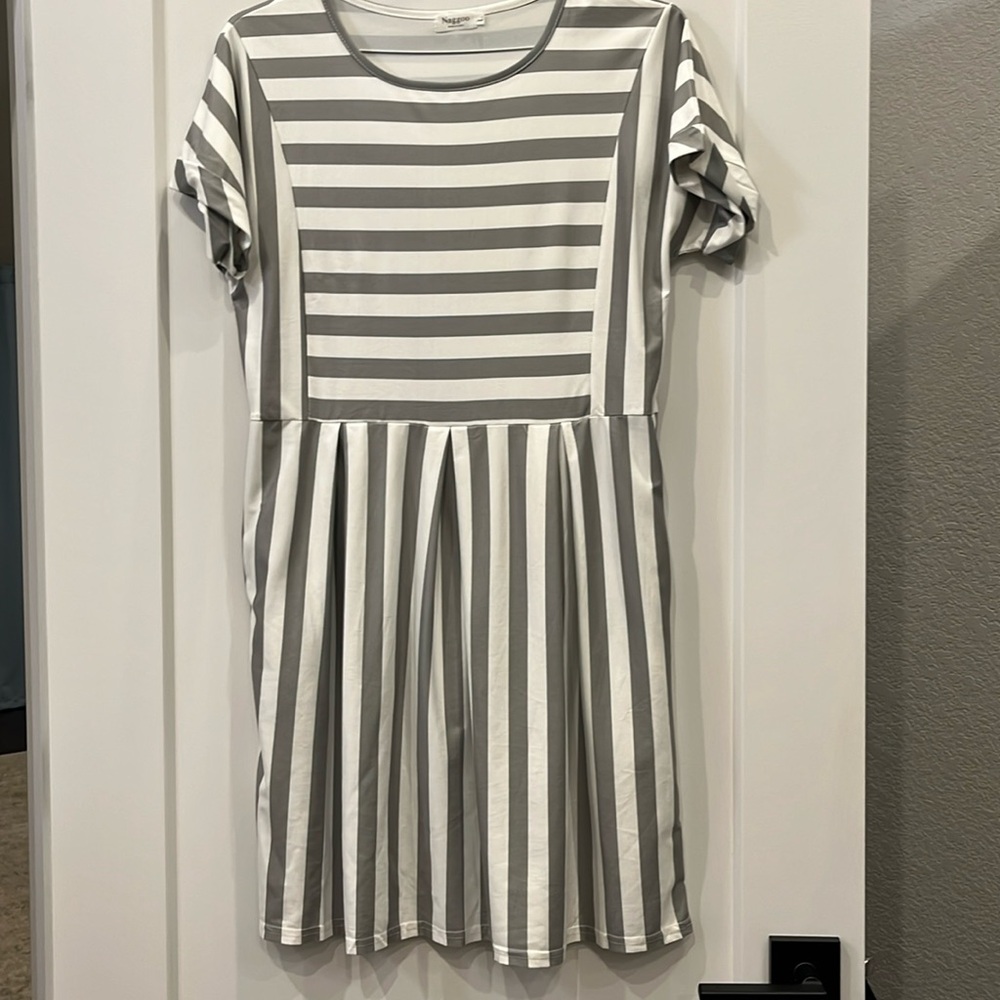 Gray and white striped dress size large